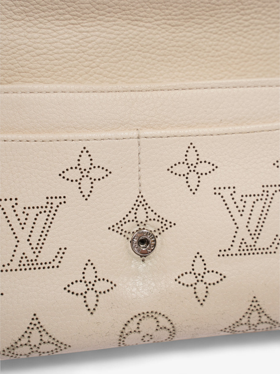 Louis Vuitton Iris Wallet Neutral Mahina Leather Image 9