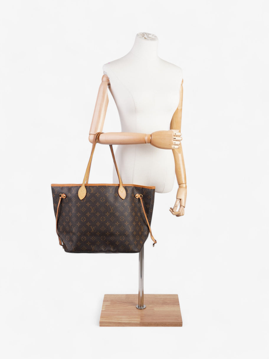 Louis Vuitton Neverfull Monogram Coated Canvas MM Image 2