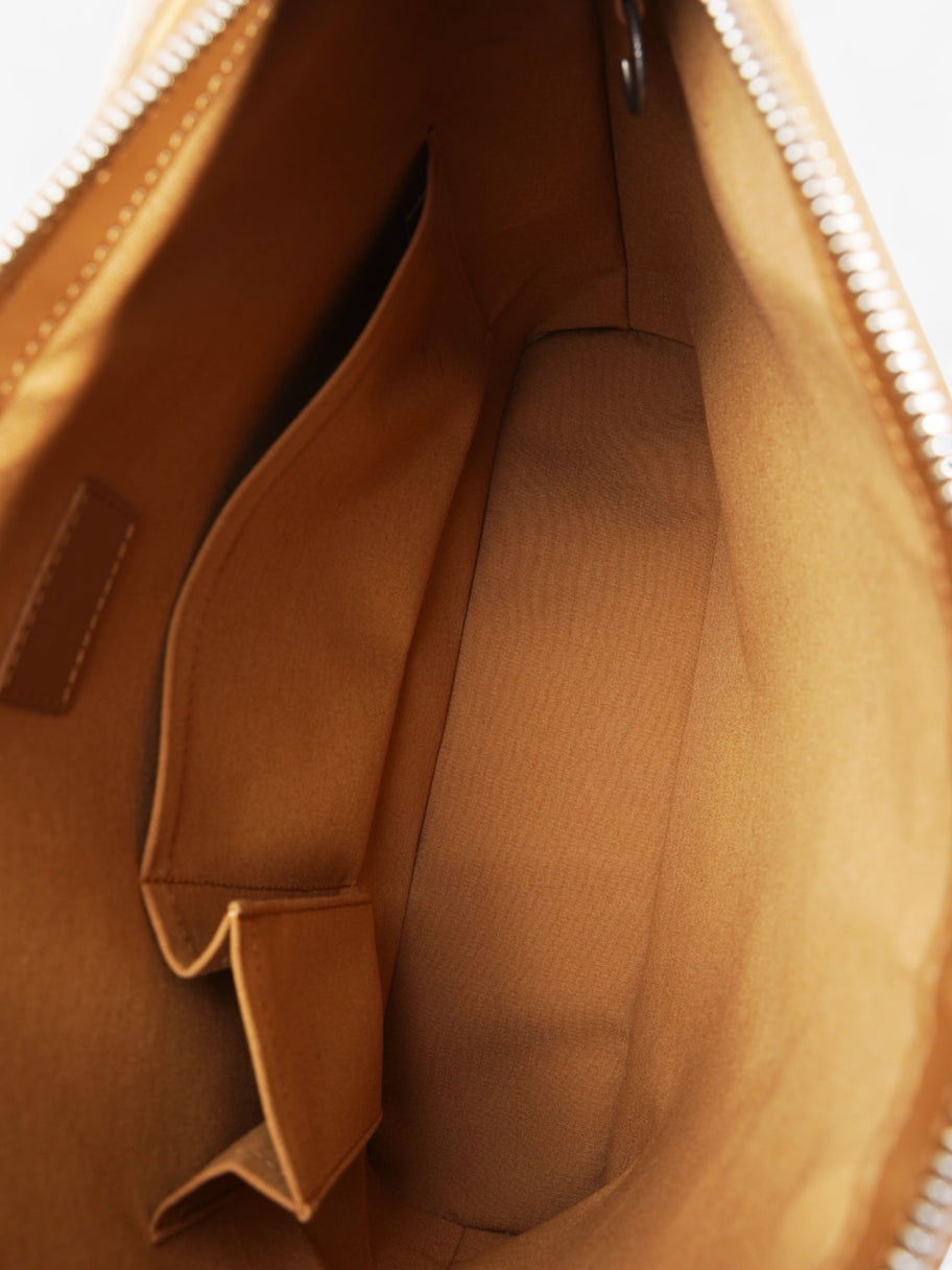 Louis Vuitton Matt Ambre Gold Embossed Leather One size Image 7