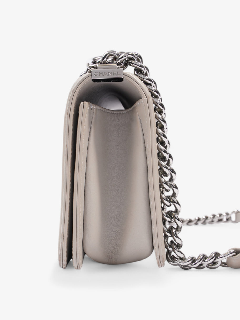 Chanel Boy Bag Grey Lambskin Leather Medium Image 3