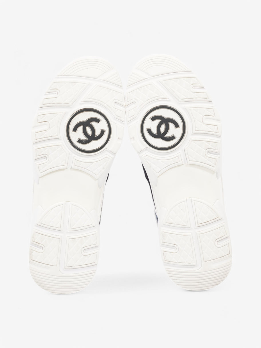 Chanel CC Logo Sneakers White  / Black / Orange Suede EU 40.5 UK 7.5 Image 7