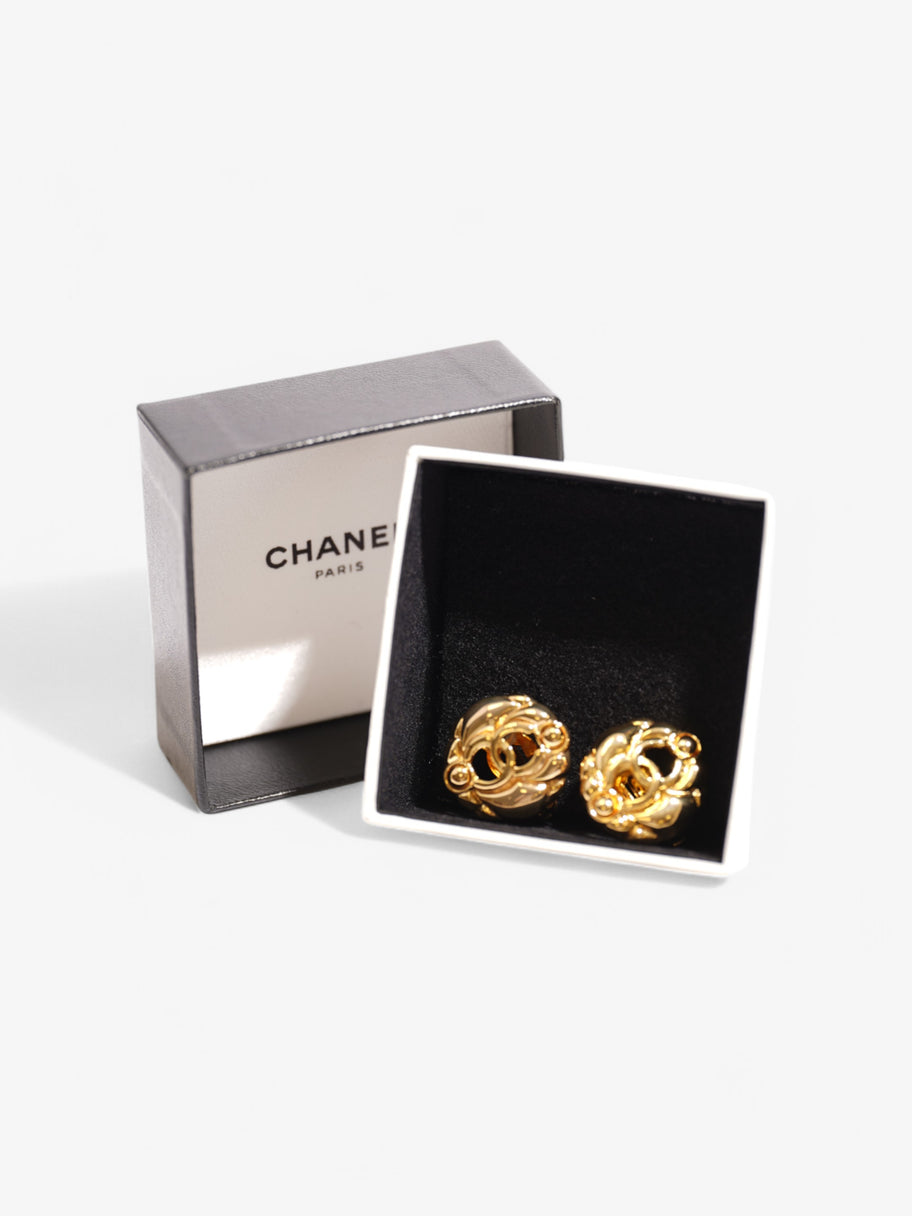 Chanel Vintage Earrings Gold Base Metal Image 5