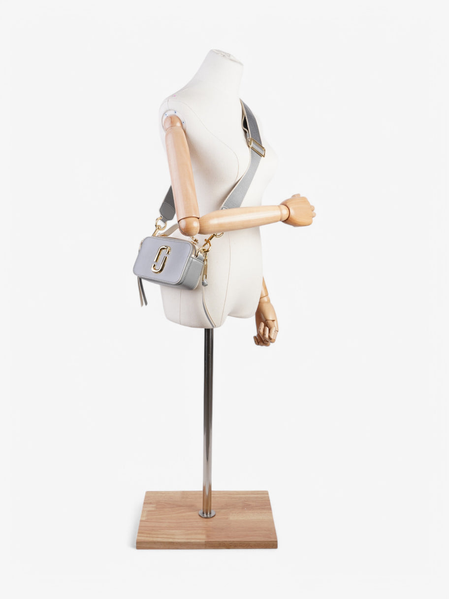 Marc Jacobs Snapshot Bag Light blue Leather Image 2