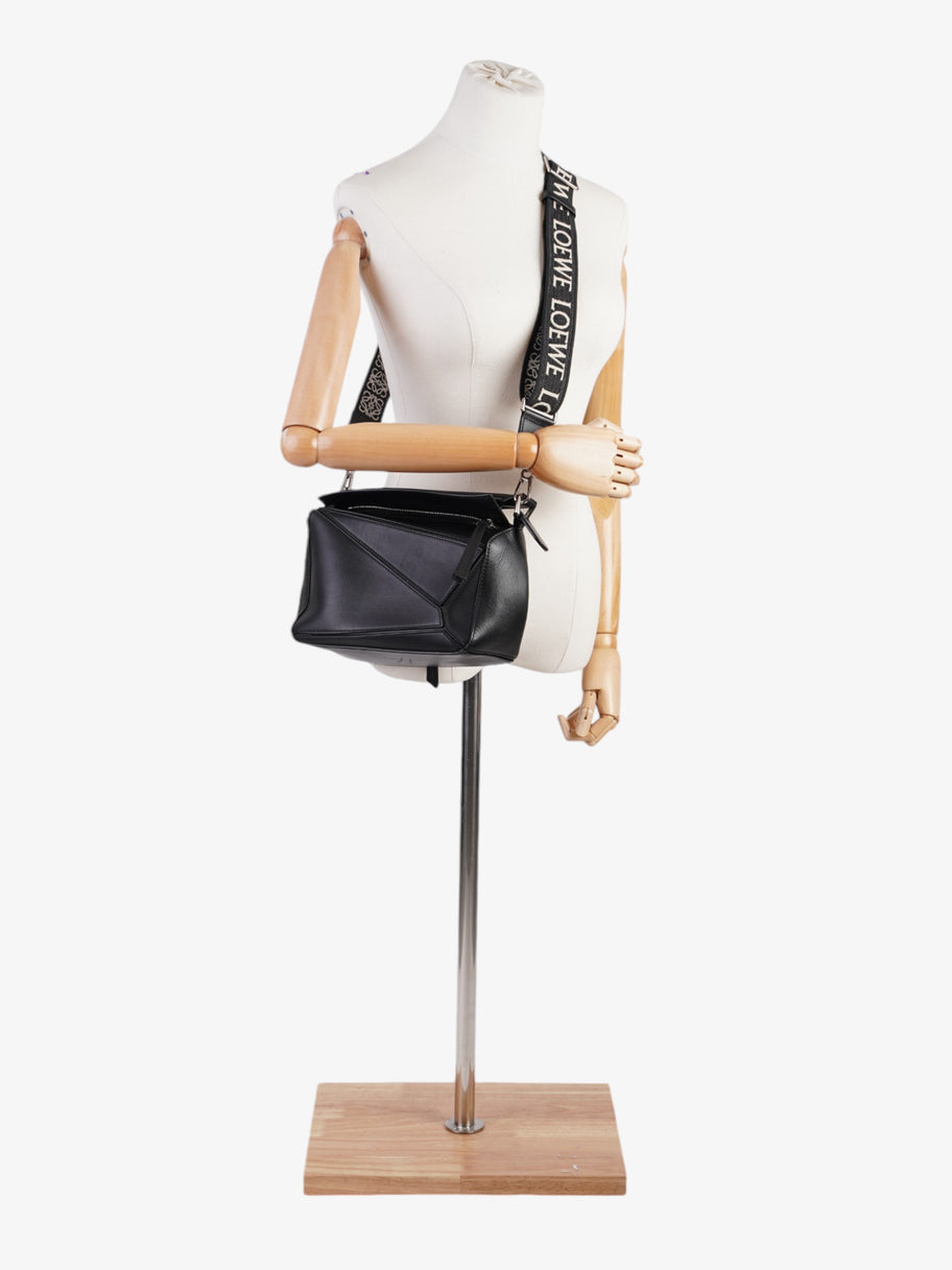 Loewe Puzzle Bag Black Leather Image 2