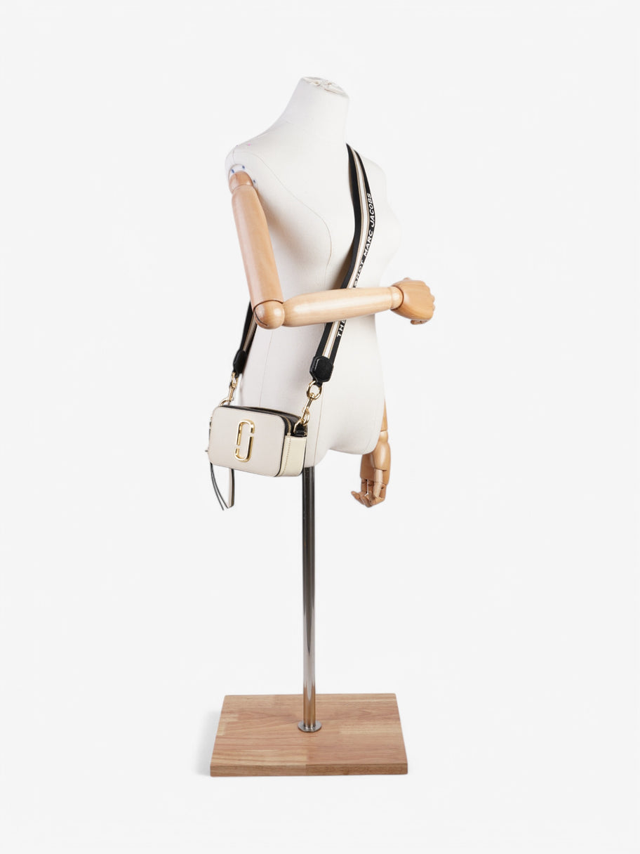 Marc Jacobs The Snapshot Cream / Black Leather Image 2