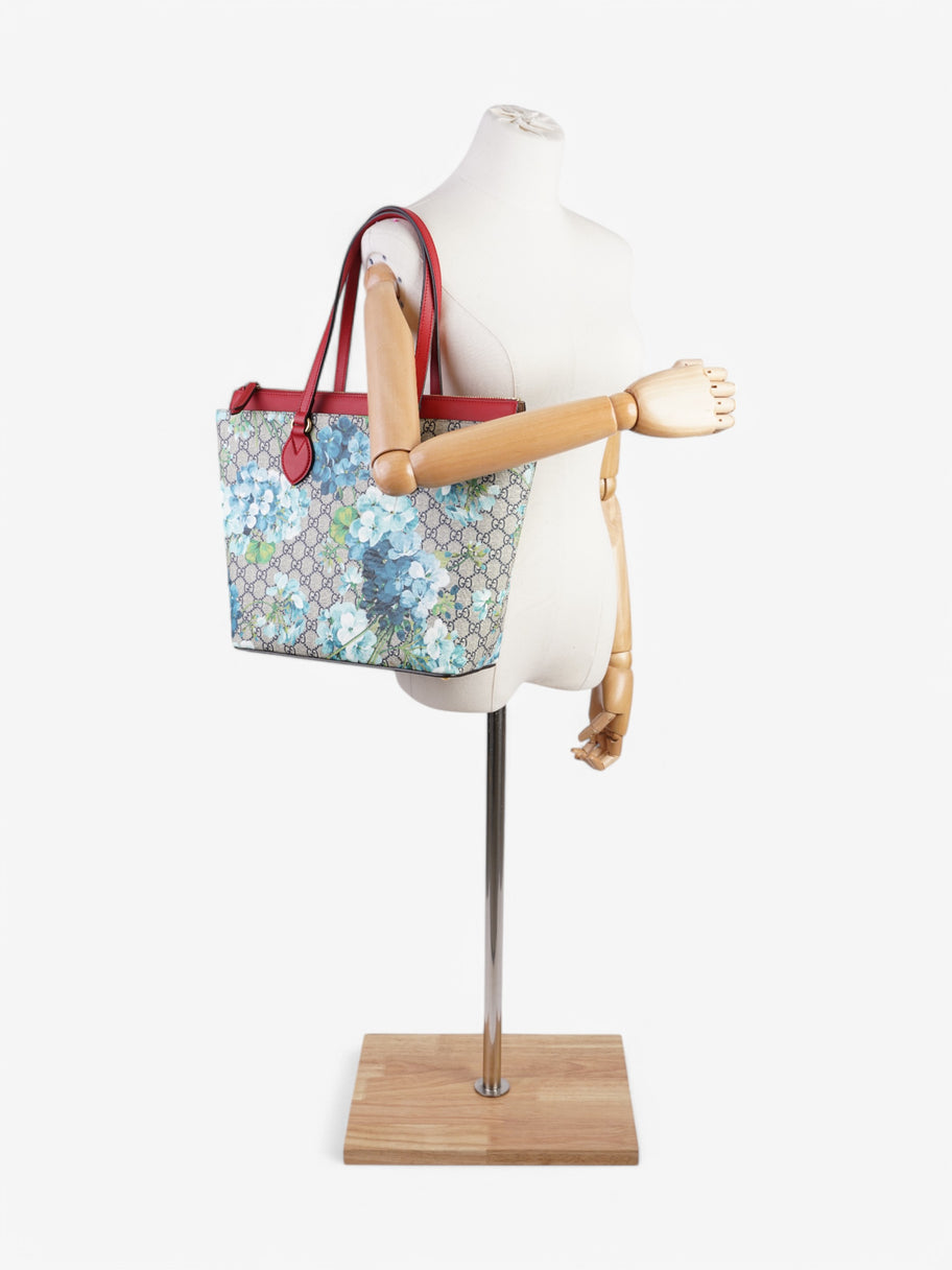 Gucci Linea A Zip Tote GG Supreme / GG Bloom / Red Coated Canvas Medium Image 2