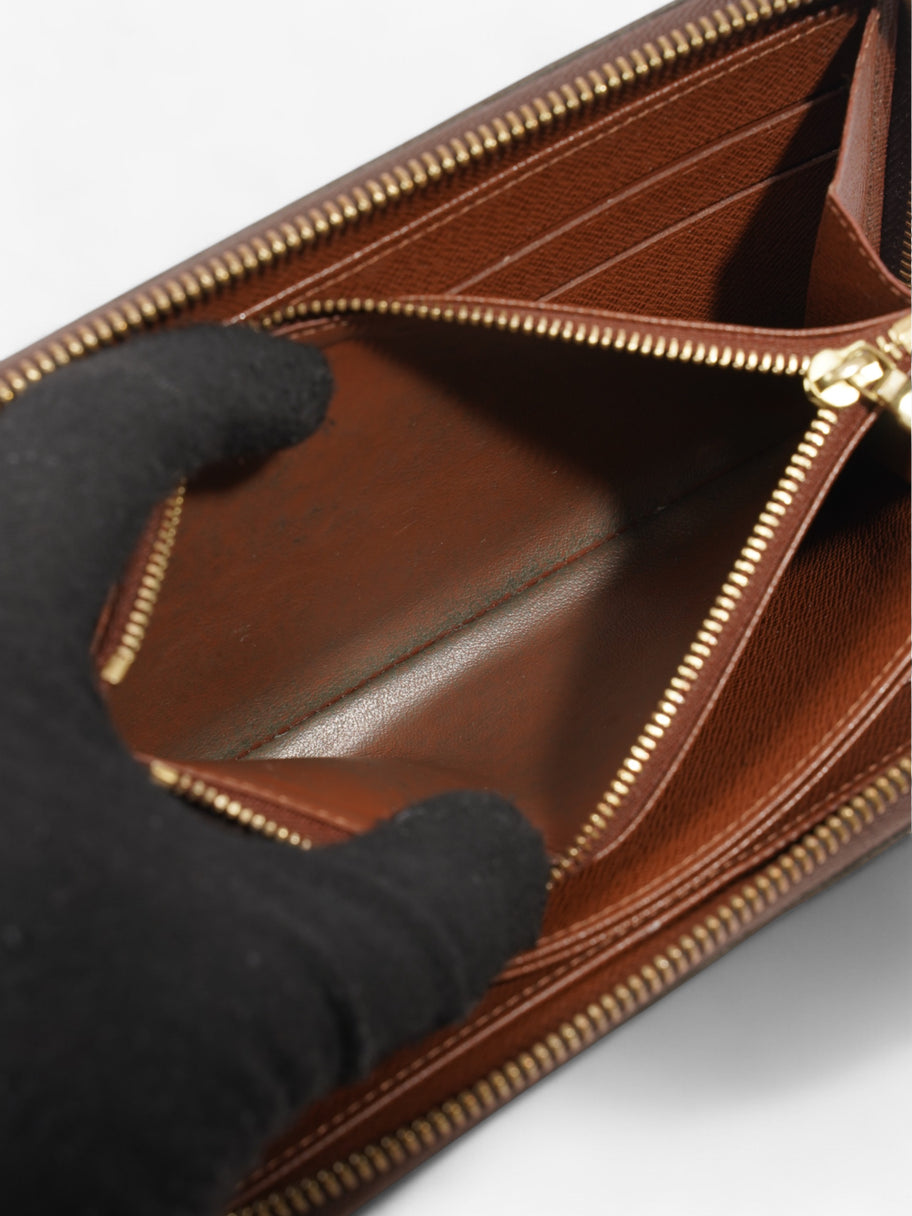 Louis Vuitton Zippy Wallet Monogram / Gold Coated Canvas Image 7