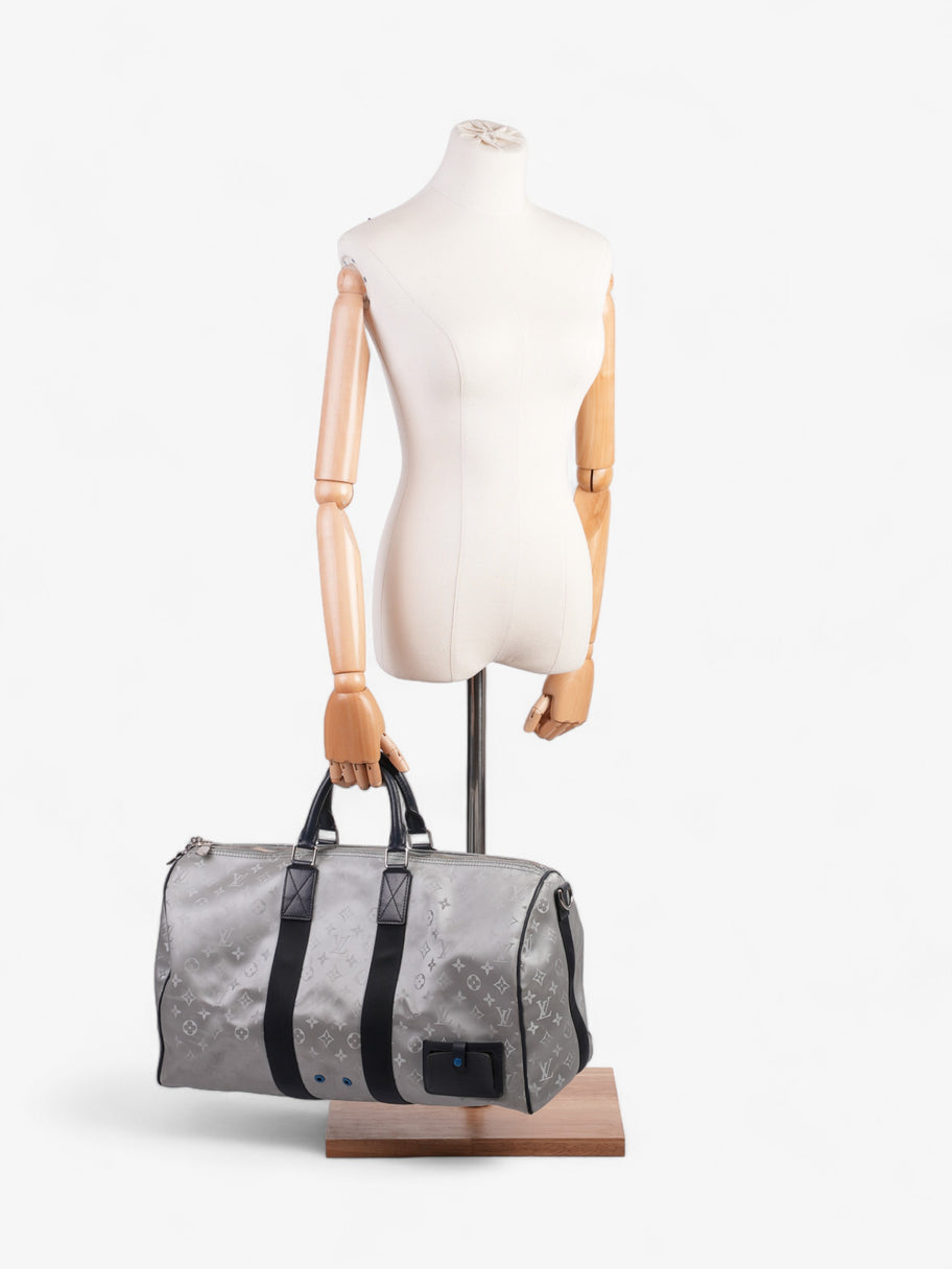 Louis Vuitton Keepall Bandouliere Monogram Satellite / Navy Blue Canvas 50 Image 2