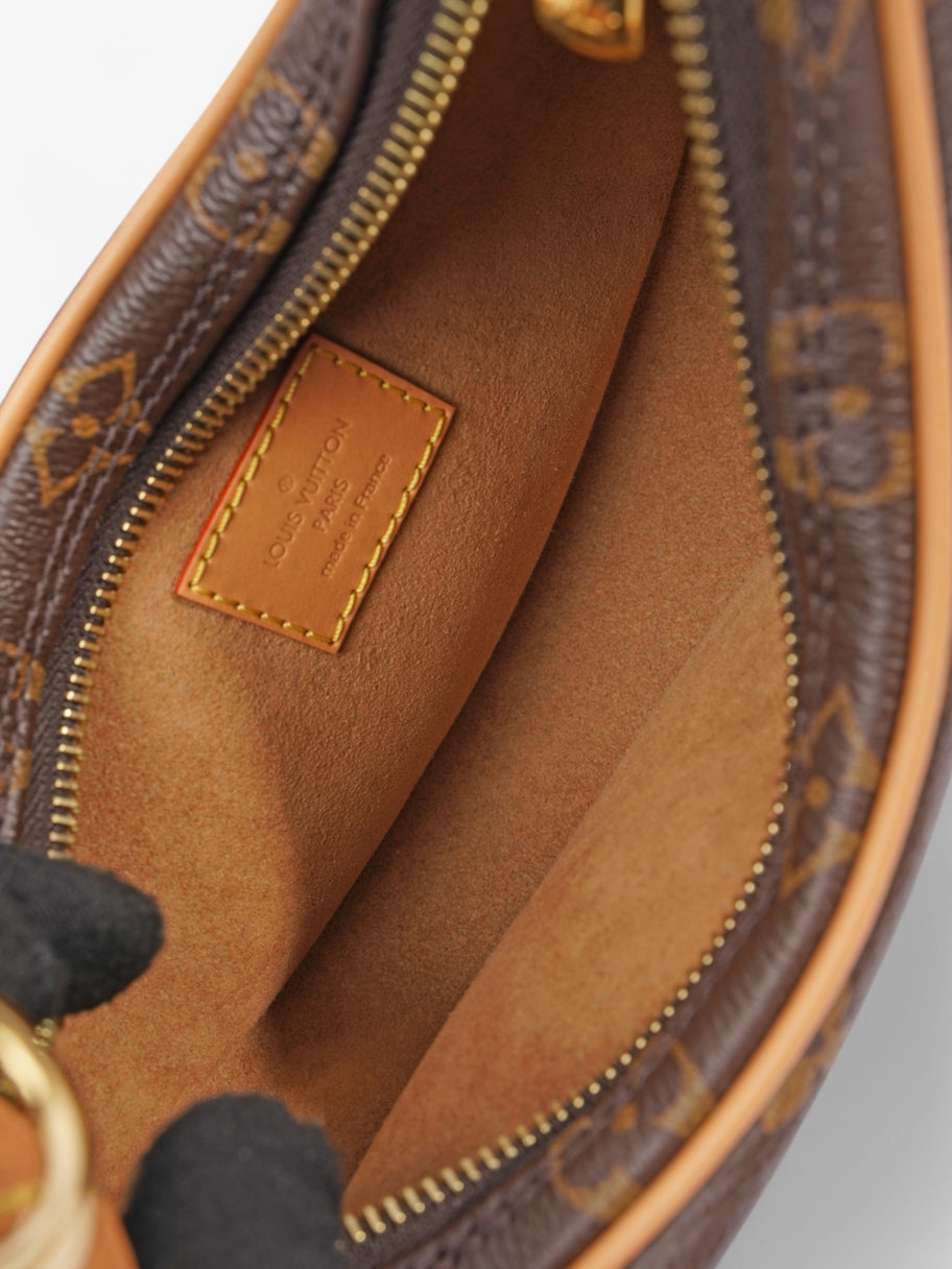 Louis Vuitton Loop Monogram / Beige  Coated Canvas PM Image 7