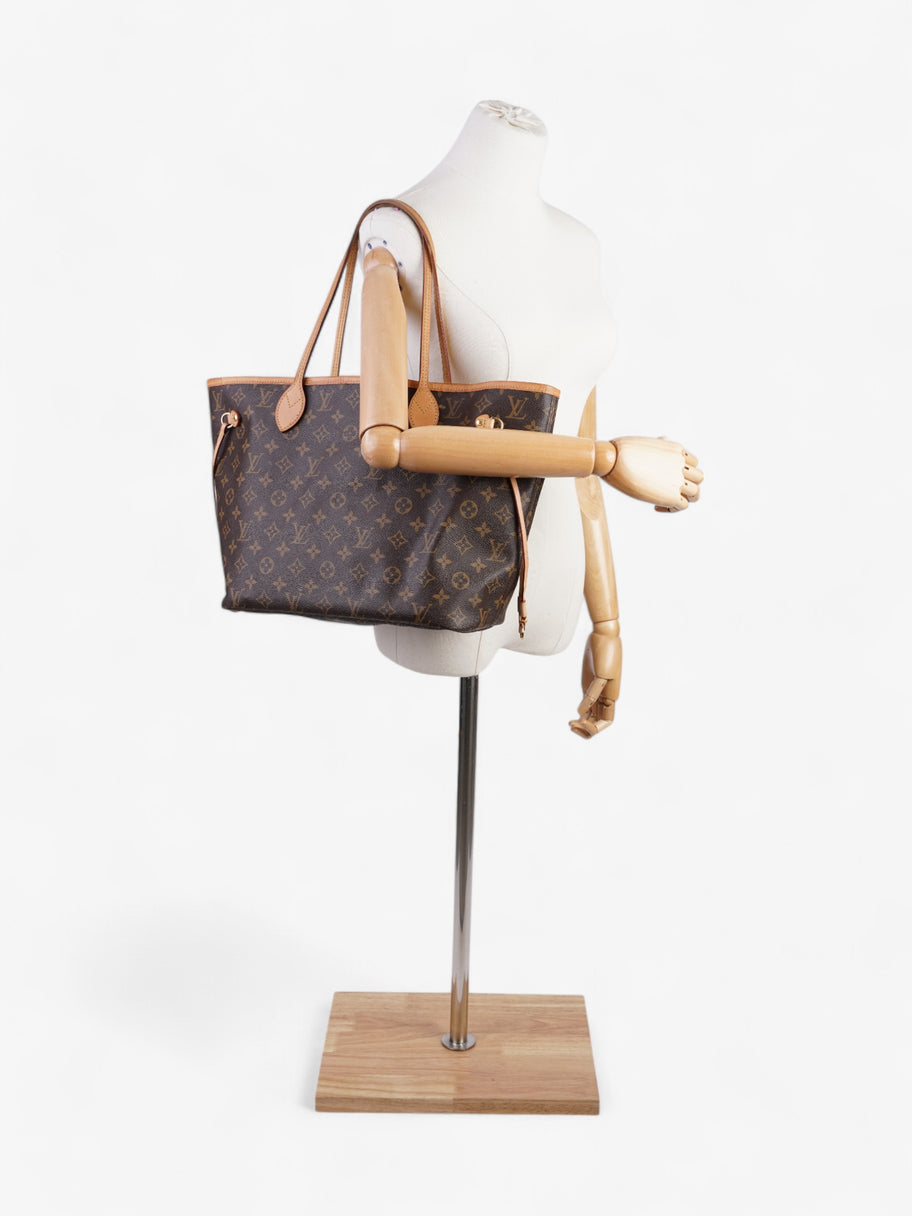 Louis Vuitton Neverfull Monogram Coated Canvas MM Image 2