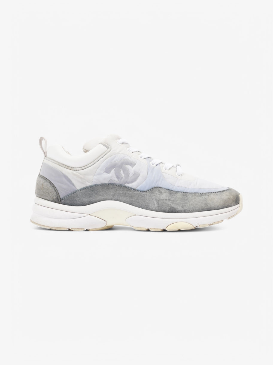 Chanel CC Logo Sneakers Light blue / Blue / White Suede EU 40 UK 7 Image 1