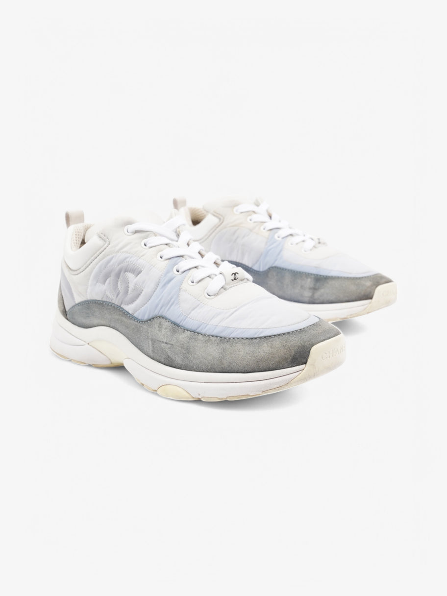Chanel CC Logo Sneakers Light blue / Blue / White Suede EU 40 UK 7 Image 2