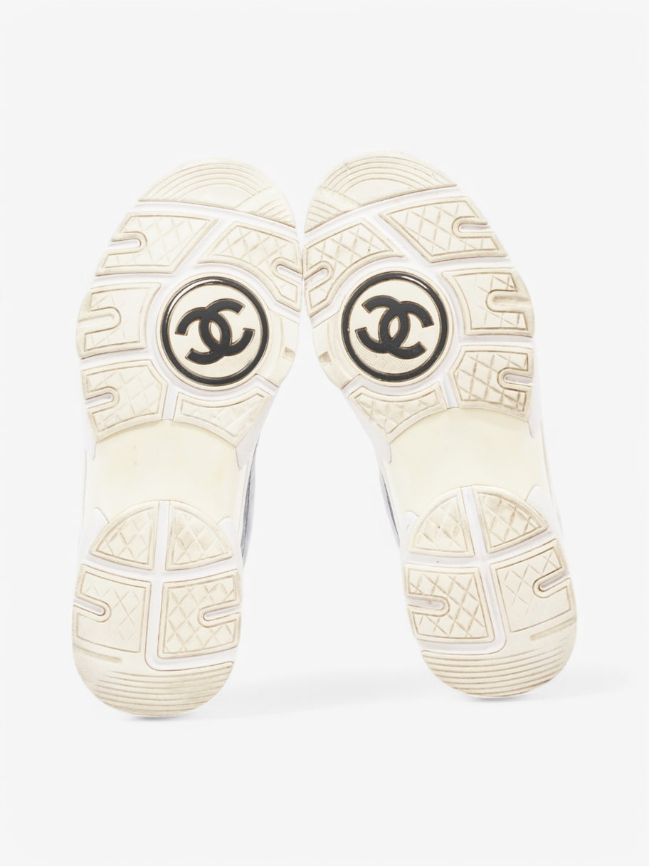 Chanel CC Logo Sneakers Light blue / Blue / White Suede EU 40 UK 7 Image 7