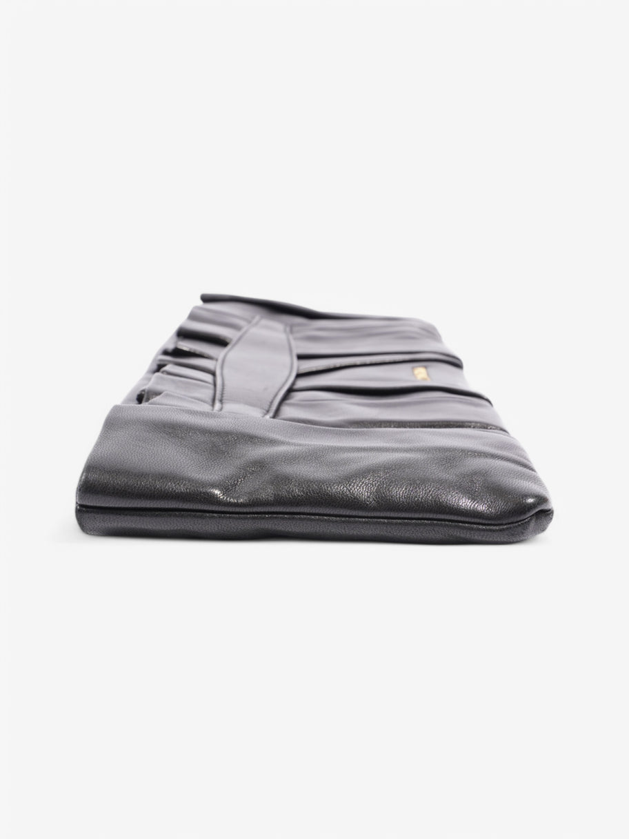 Prada Clutch Black Leather Image 5