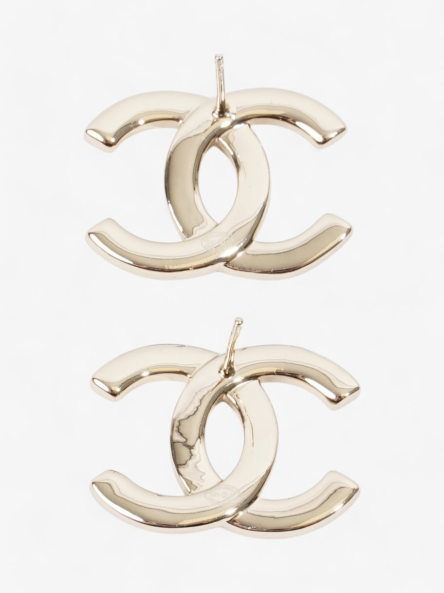Chanel CC Logo Studs Light Gold / White Base Metal Image 2