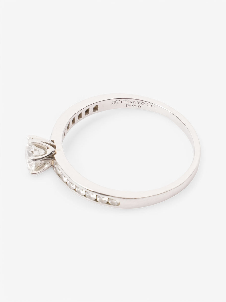 Tiffany and Co Round Engagement Ring Platinum / Diamond Platinum 9 (Circumference - 60mm) Image 3