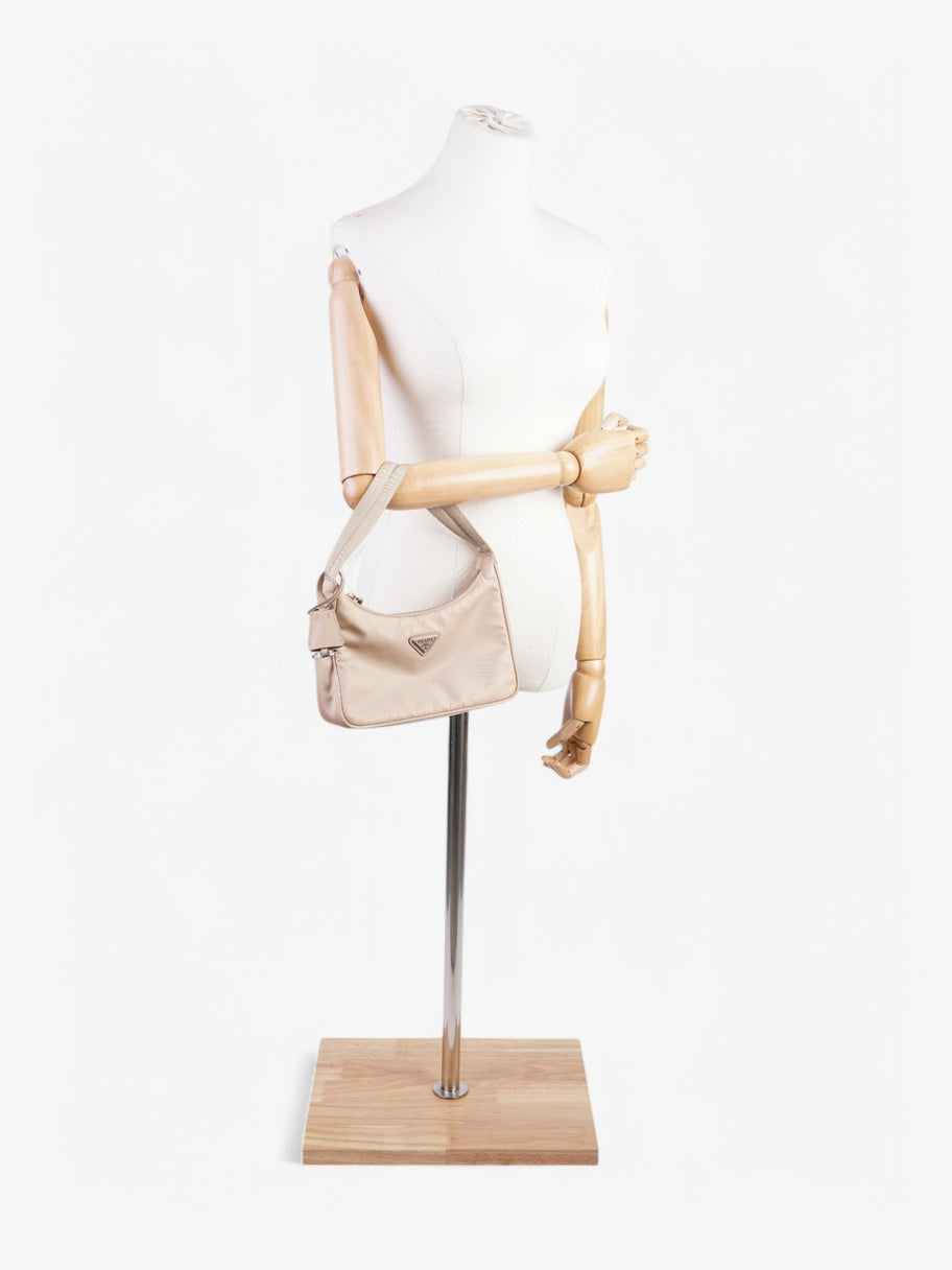 Prada Re-Edition 2000 Beige Nylon Image 2