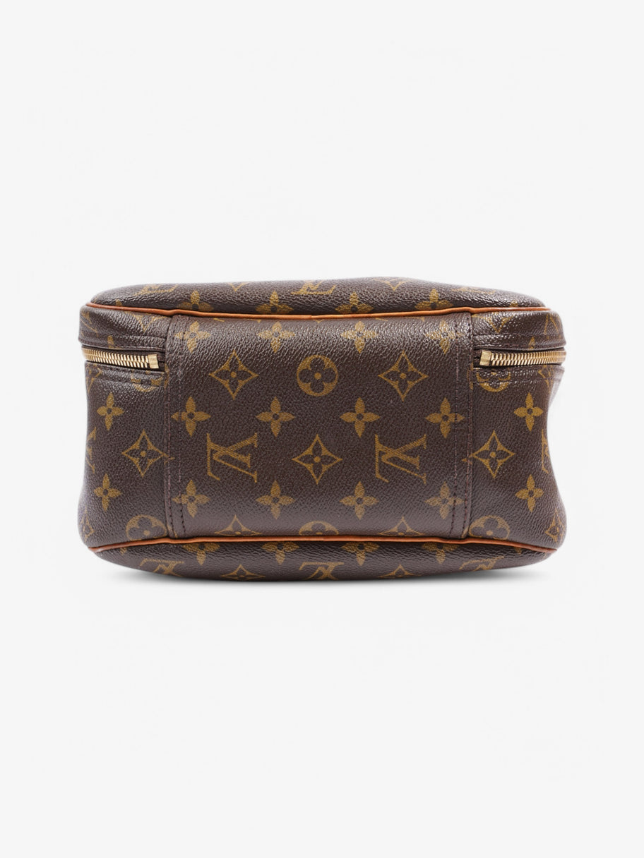 Louis Vuitton Excursion Monogram Coated Canvas Medium Image 6