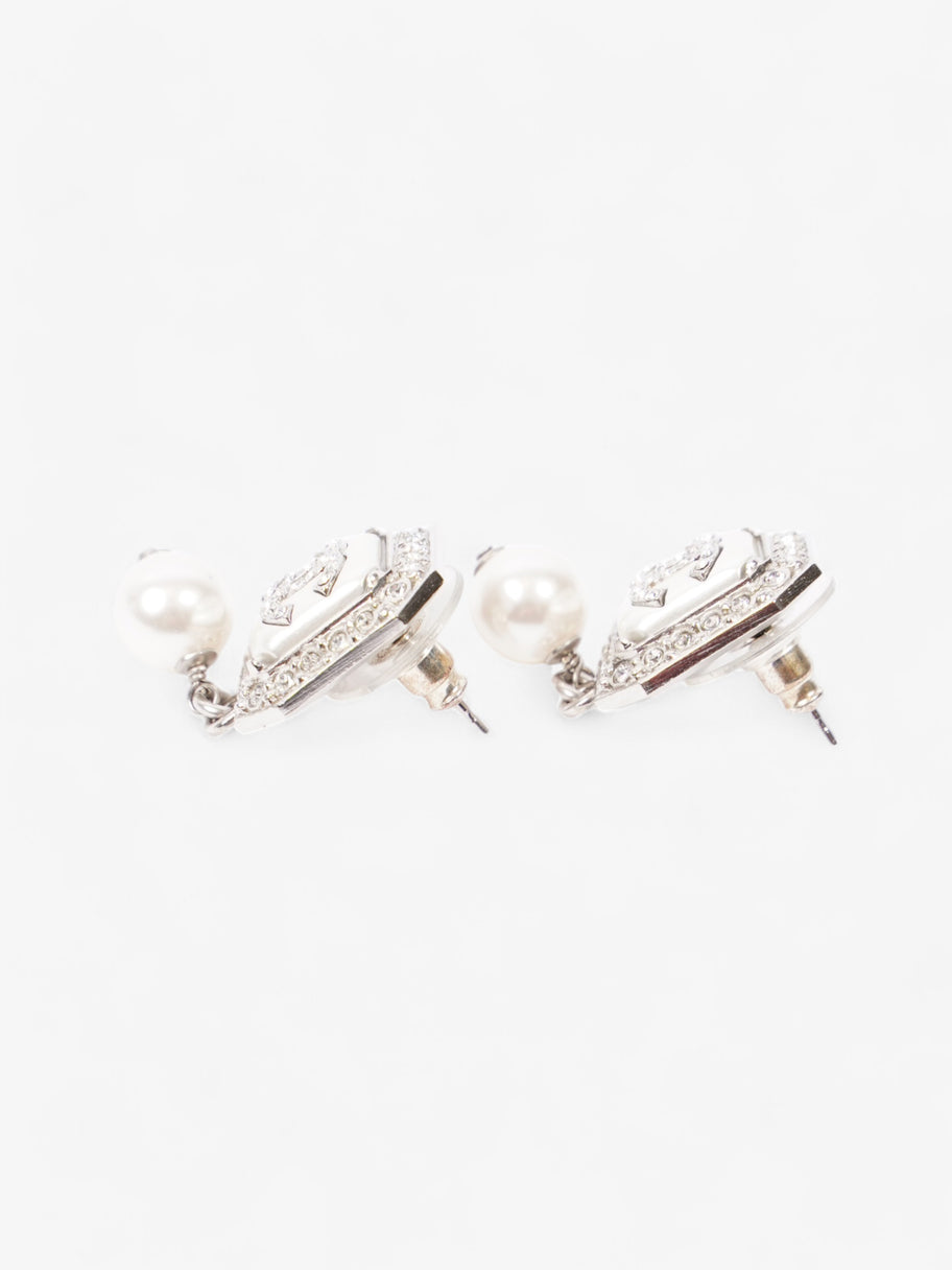 Chanel CC Square Pearl Drop Earrings Silver / White Base Metal Image 2