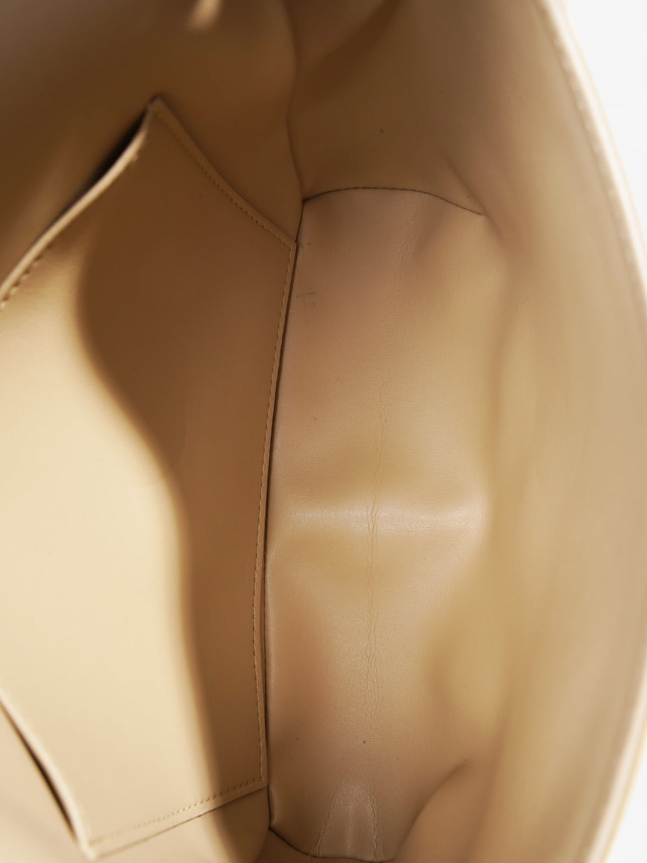 Louis Vuitton Thompson Street Monogram Vernis / Beige Vernis Leather Image 8