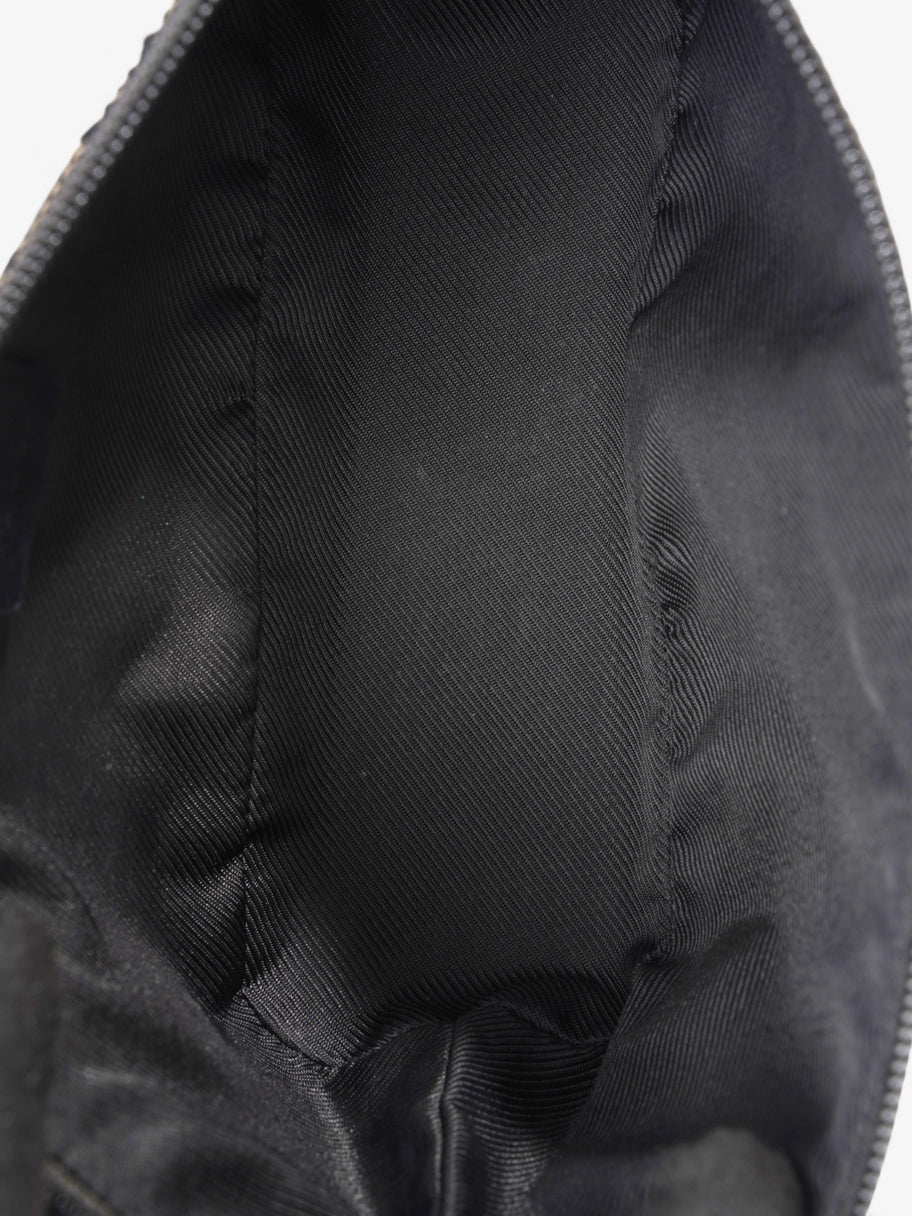 Gucci Boat Pochette GG Supreme / Black Canvas Image 7