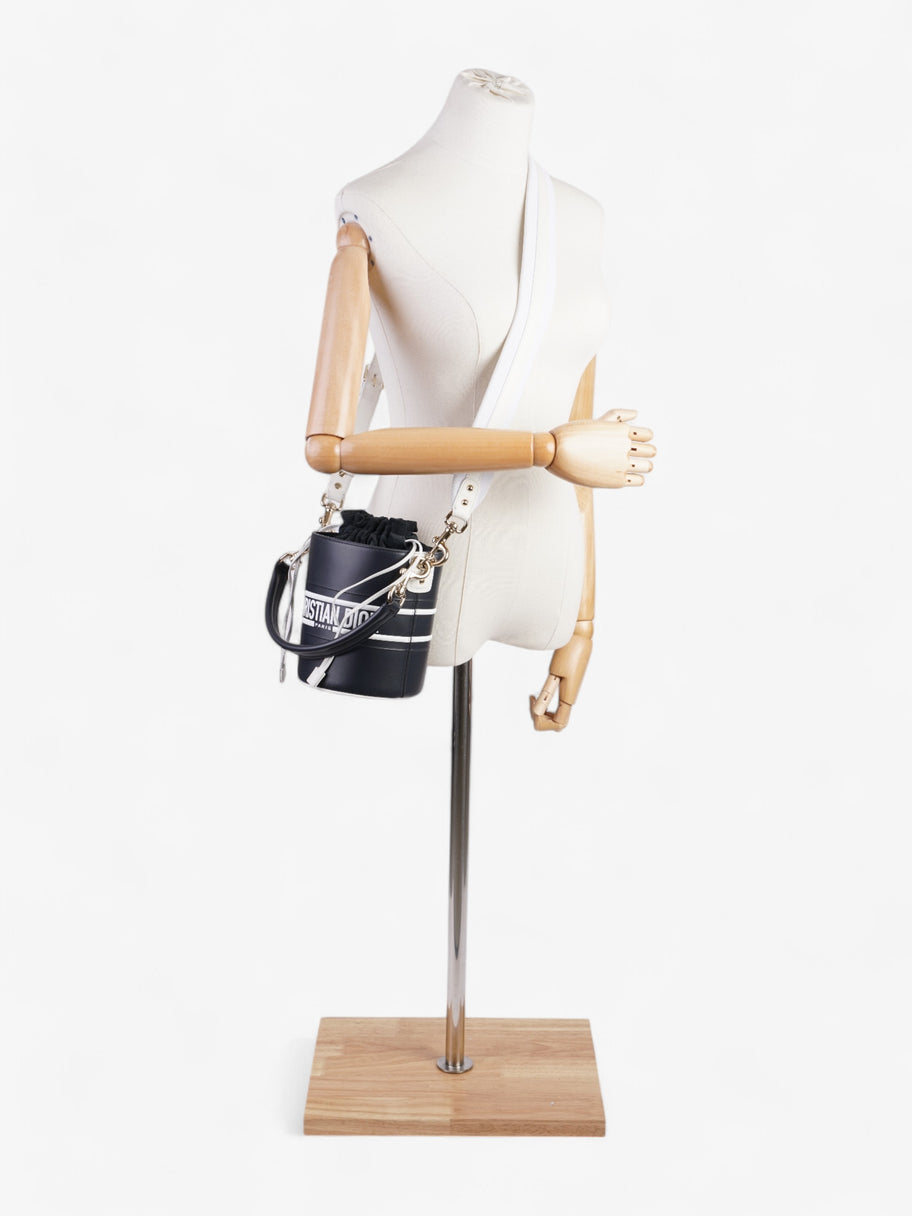 Christian Dior Vibe Bucket Bag Navy / White Calfskin Leather Small Image 2