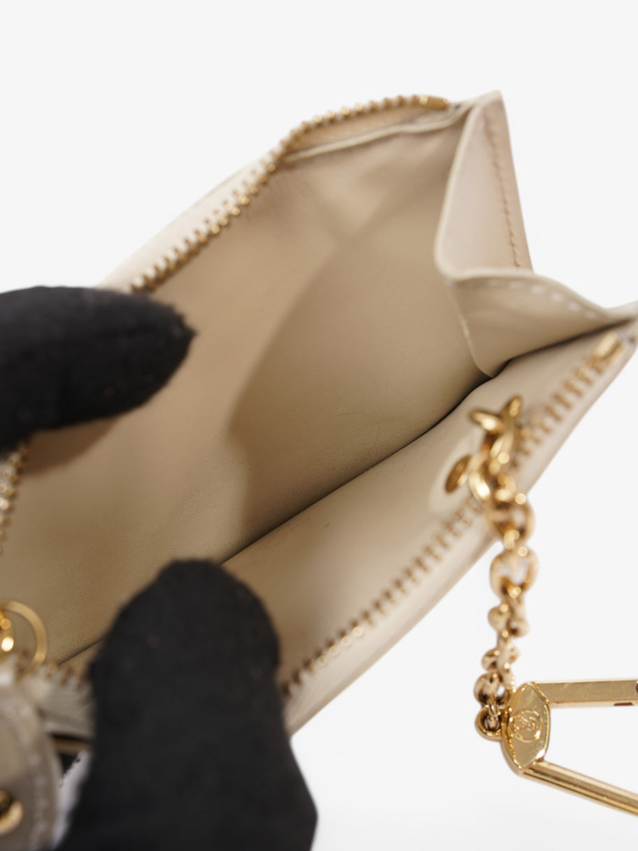 Louis Vuitton Key Pouch Cream Vernis Leather Image 4
