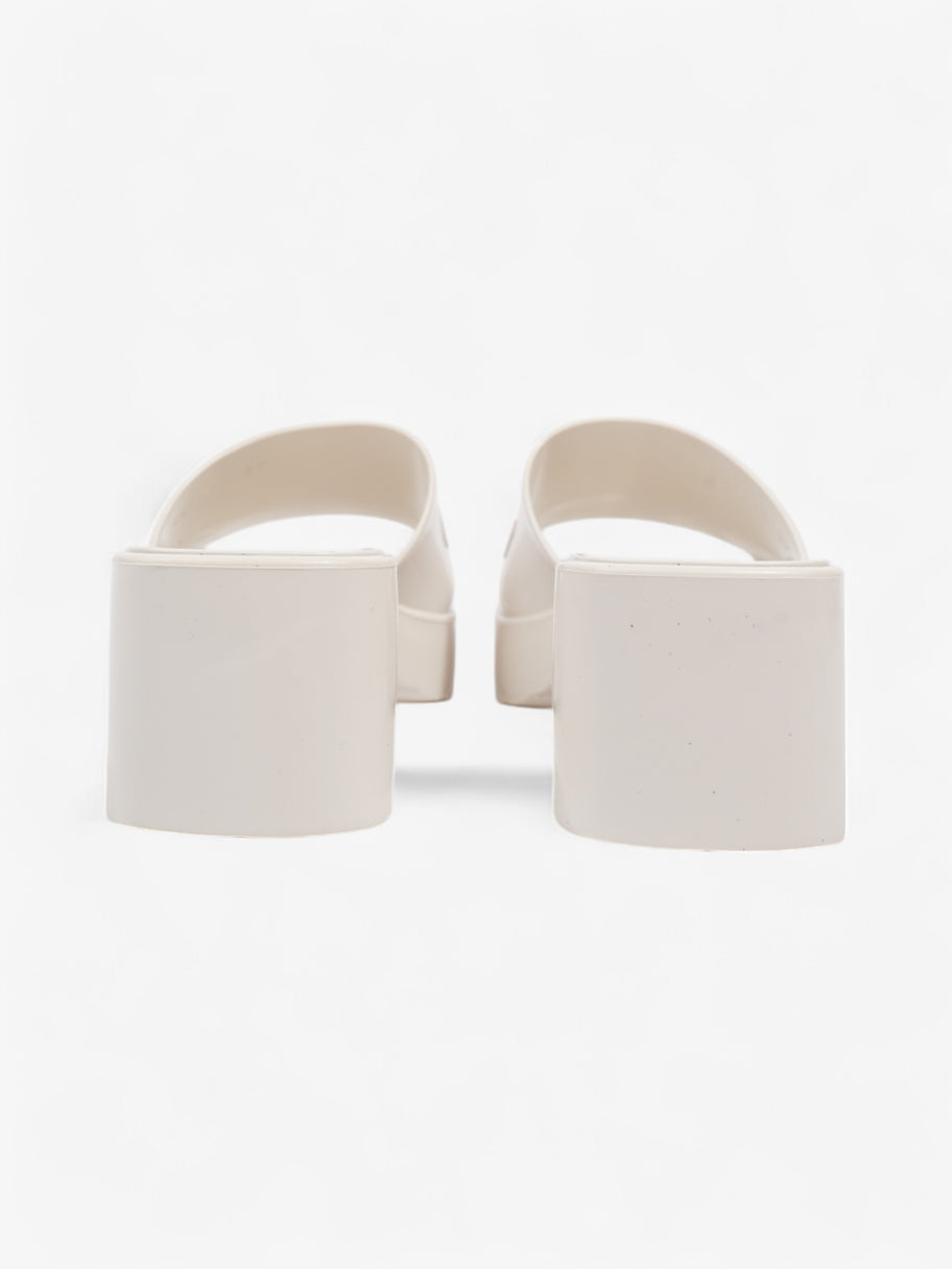 Gucci Logo Embossed Sandals 50 Cream Rubber EU 37 UK 4 Image 6