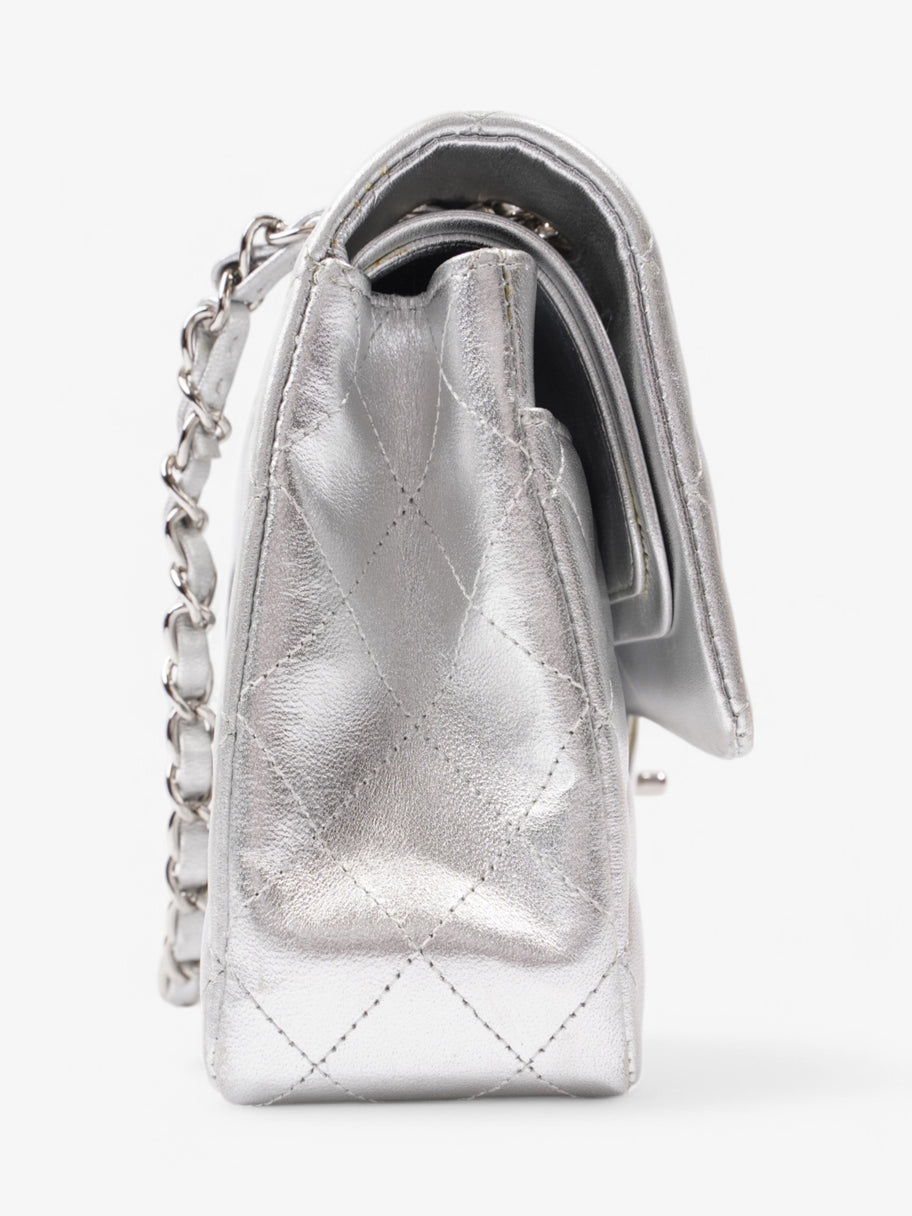 Chanel Classic Flap Silver Leather Medium Image 5