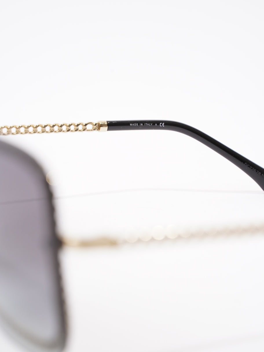 Chanel Chain Detailed Sunglasses with Double Chain Black / Gold Acetate 140mm Image 6