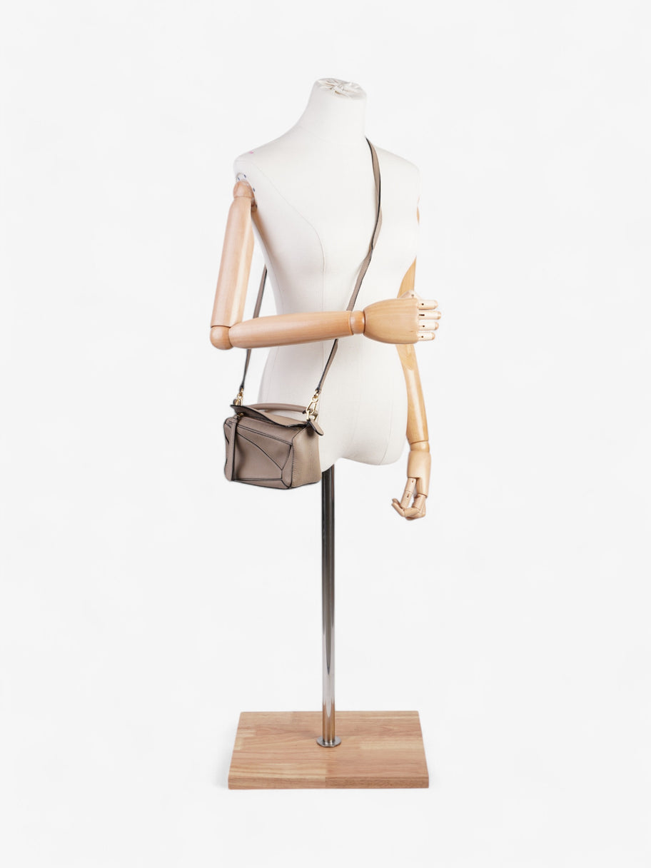 Loewe Loewe small puzzle beige Beige Leather Mini Image 2