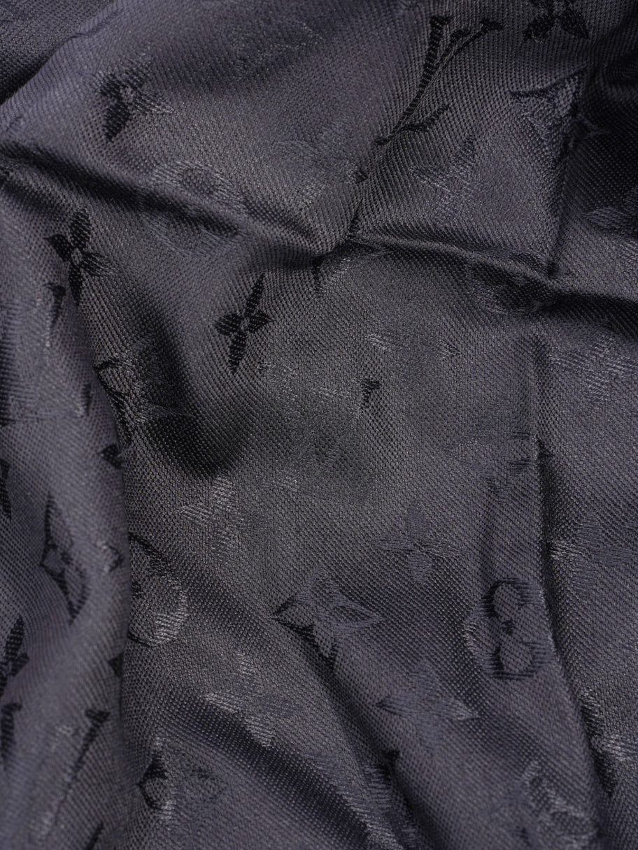 Louis Vuitton Monogram Shine scarf Black Silk 139cm x 139cm Image 2