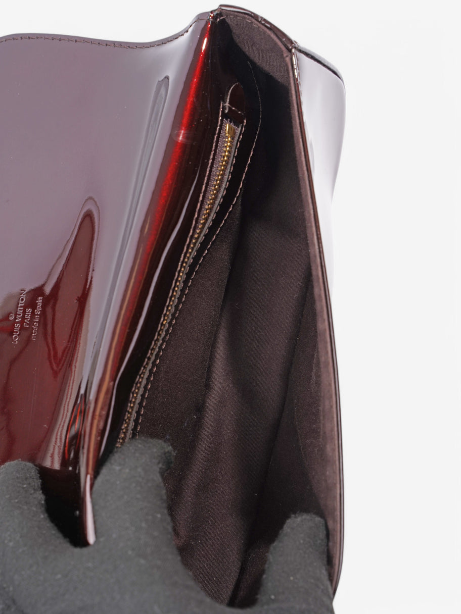 Louis Vuitton Sobe Clutch Amarante Patent Leather Image 9