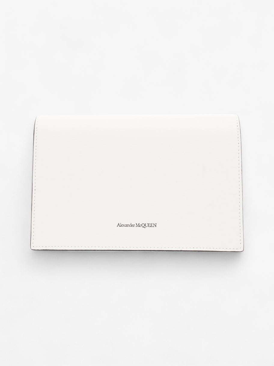 Alexander McQueen Skull Crossbody Bag White  / Black Leather Image 4