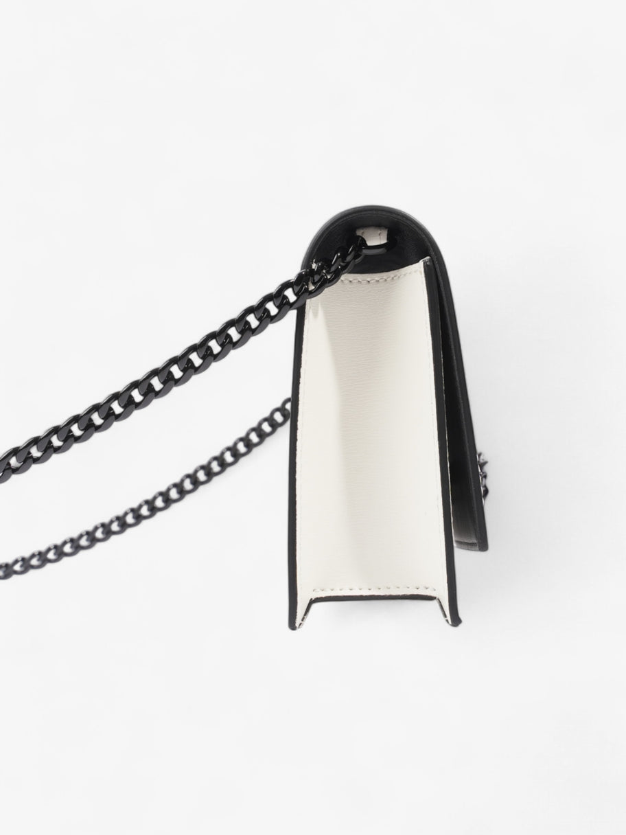 Alexander McQueen Skull Crossbody Bag White  / Black Leather Image 5