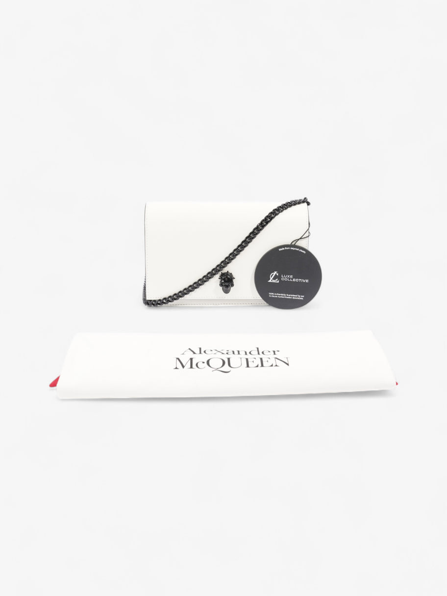 Alexander McQueen Skull Crossbody Bag White  / Black Leather Image 8