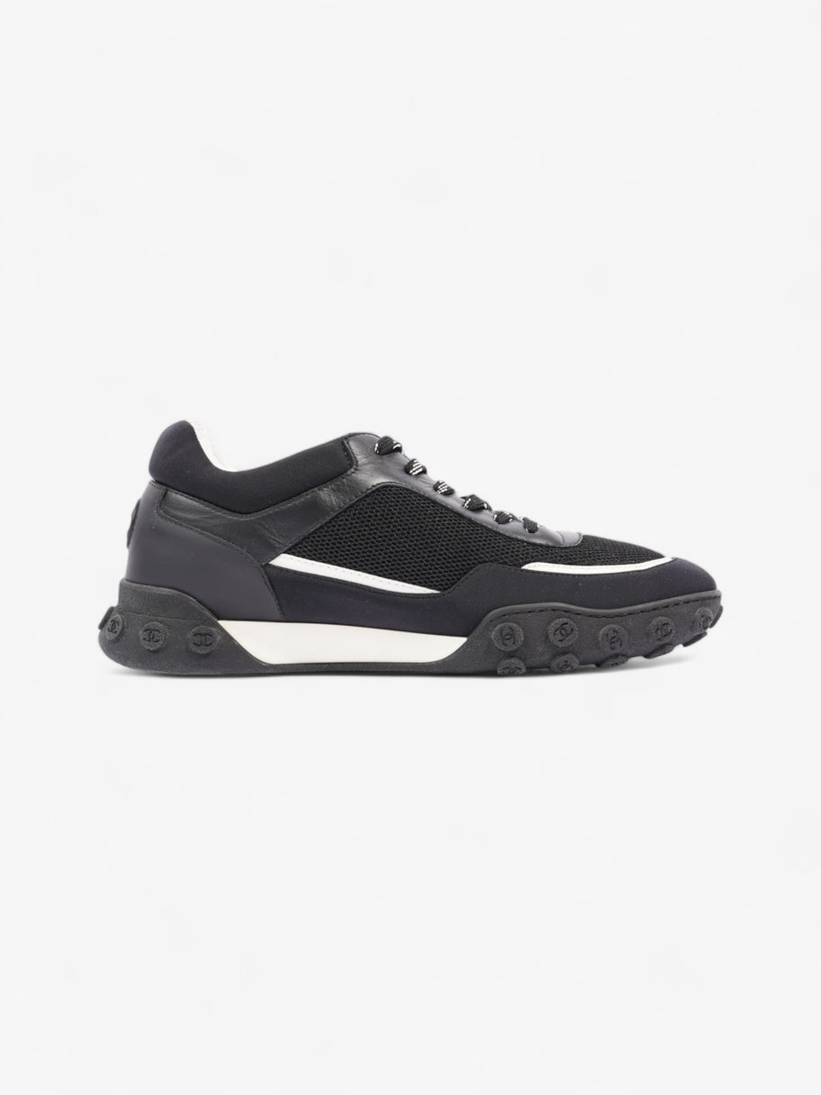 Chanel Low Top Sneaker Black / White Mesh EU 41 UK 8 Image 4