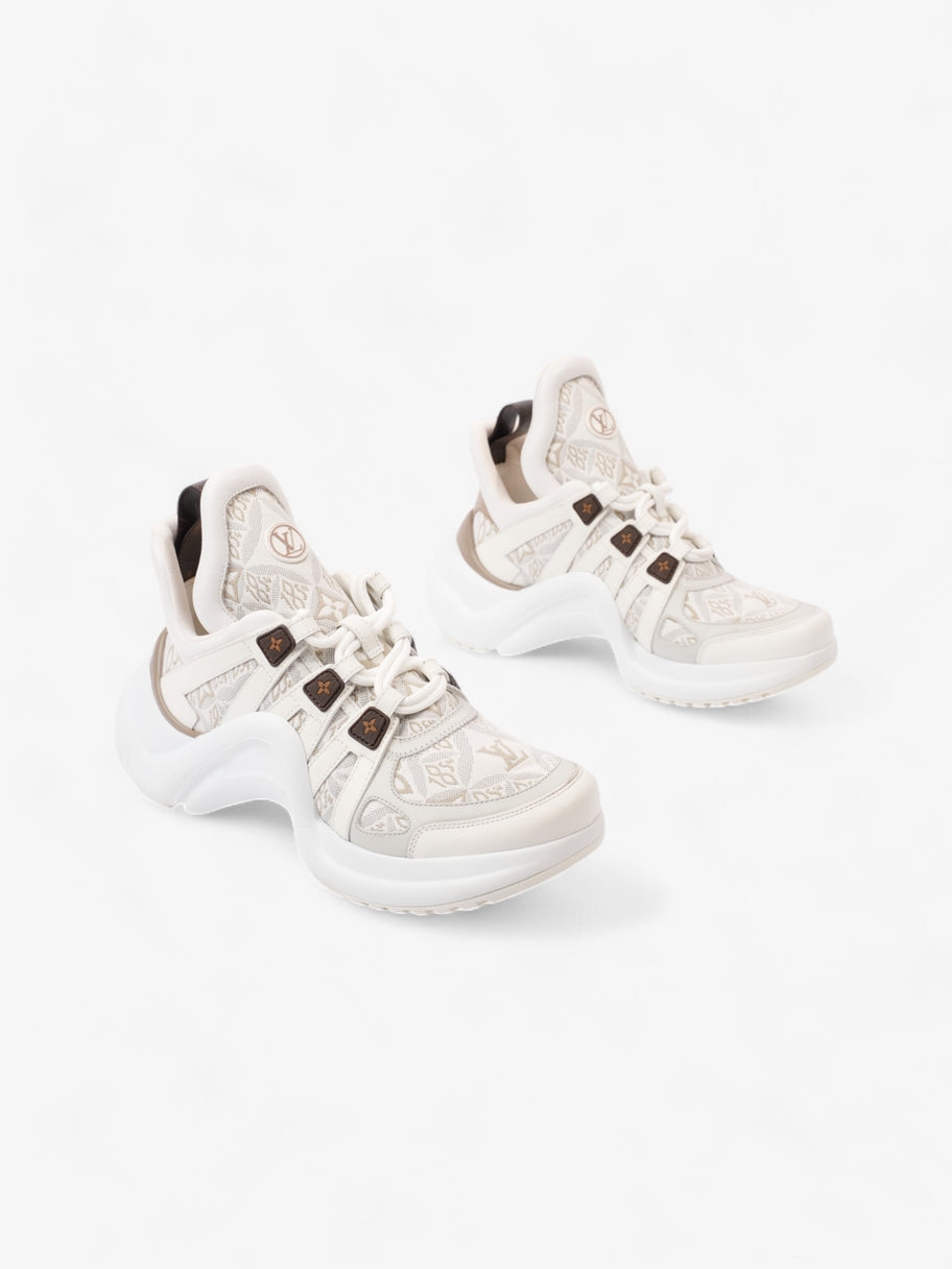 Louis Vuitton Archlight Sneakers White  / Beige  Canvas EU 39 UK 6 Image 2