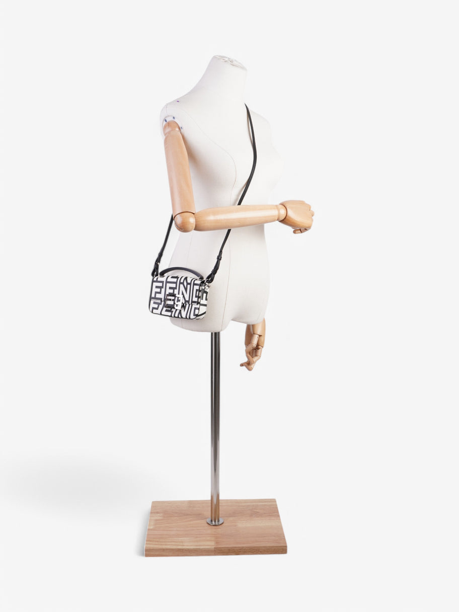 Fendi Baguette Black / White Leather Image 2