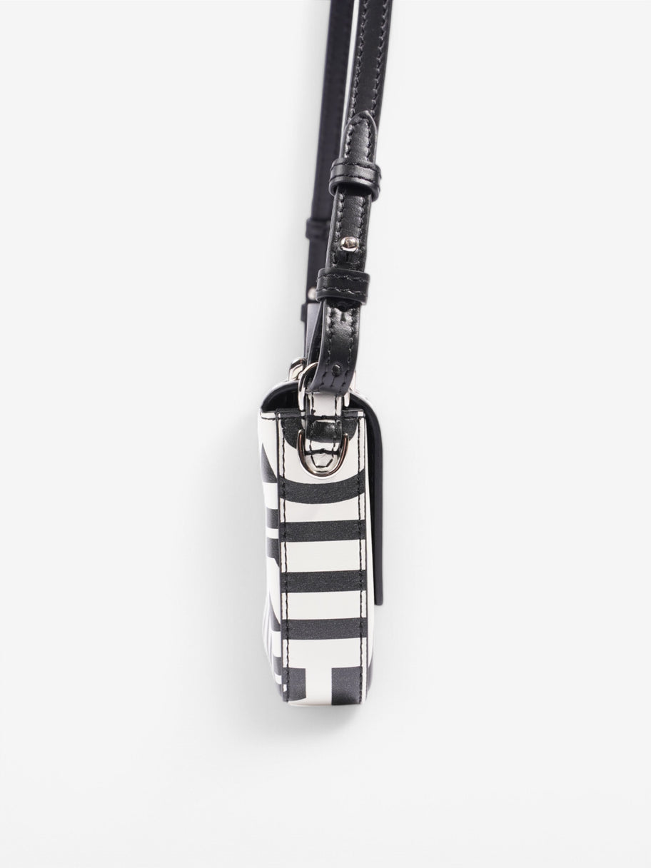 Fendi Baguette Black / White Leather Image 5