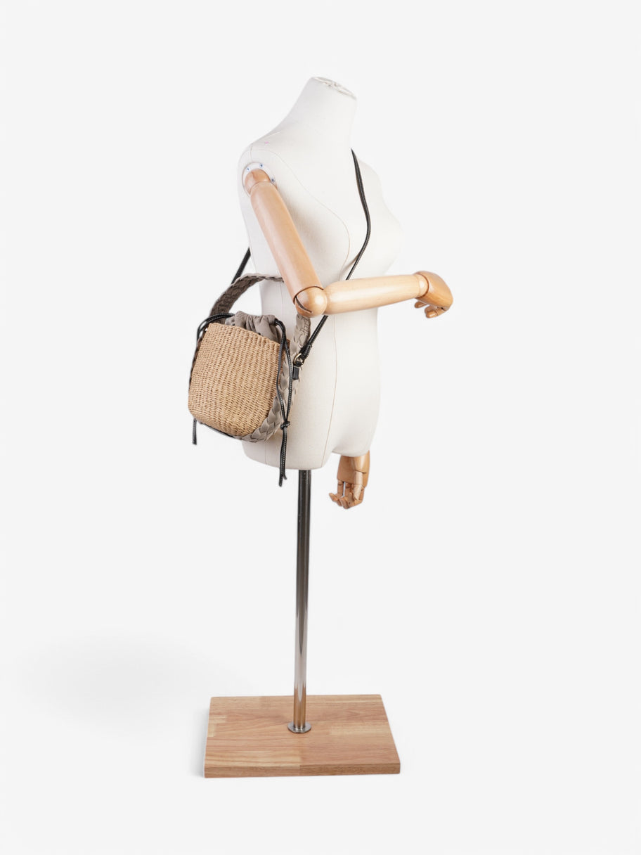 Chloe Woody Raffia Bucket Bag Beige  / Grey Wicker Image 2