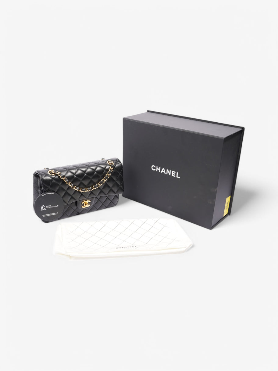 Chanel Classic Flap Black Leather Medium Image 10