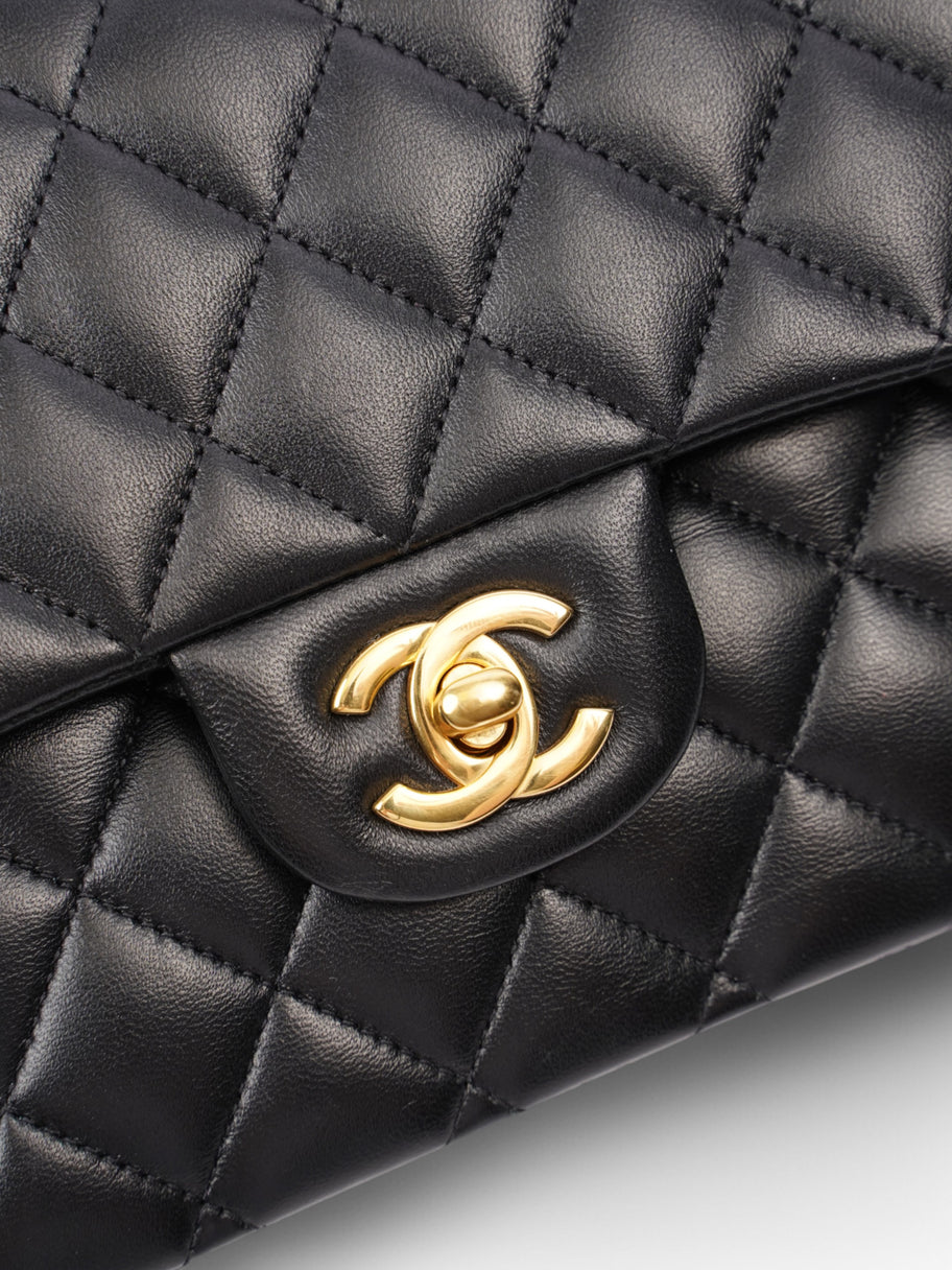 Chanel Classic Flap Black Leather Medium Image 7