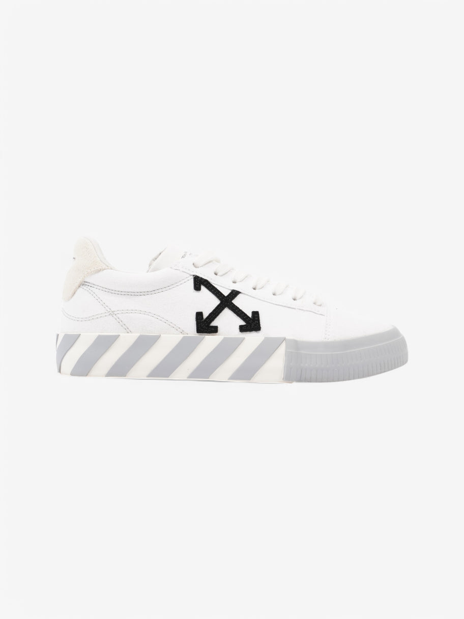 Off White Vulcanised Low-top White  / Black Canvas EU 39 UK 6 Image 1