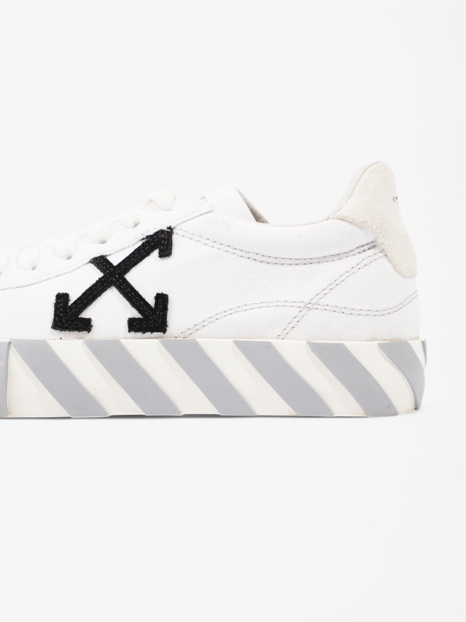 Off White Vulcanised Low-top White  / Black Canvas EU 39 UK 6 Image 6