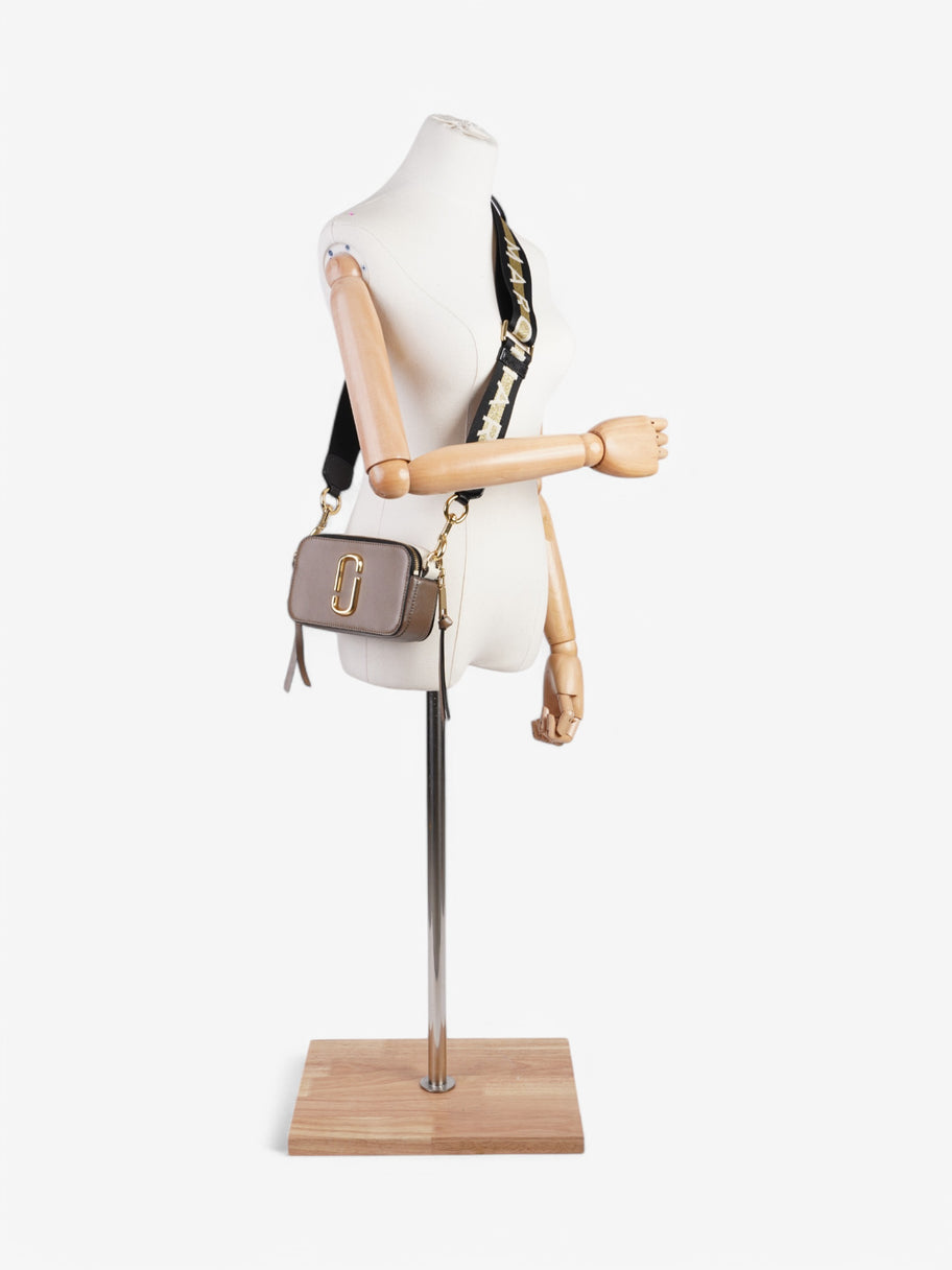 Marc Jacobs The Snapshot Caramel / White Leather Image 2