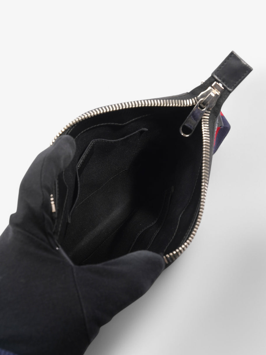 Gucci GG Supreme Messenger Bag Black / Grey Coated Canvas Image 7