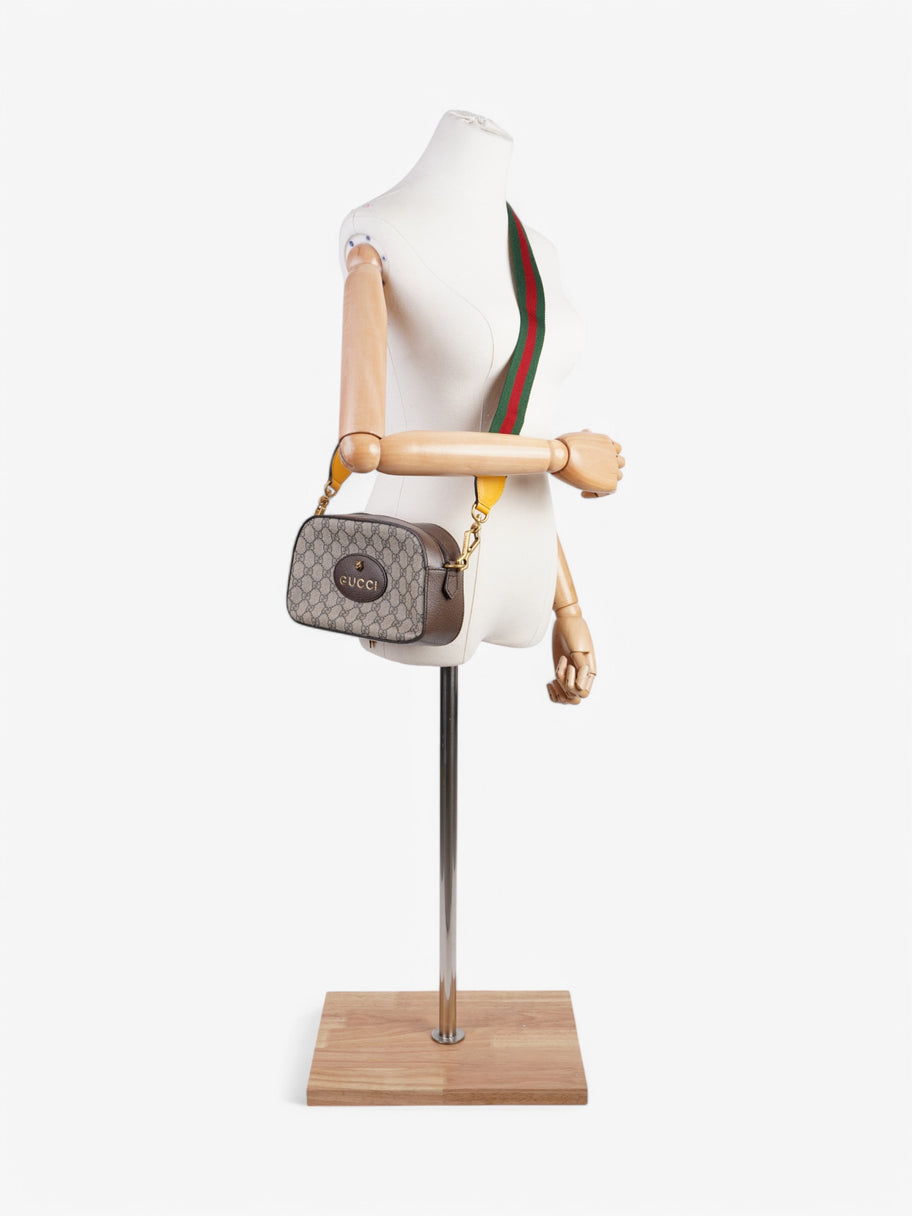 Gucci Neo Vintage Metallic Tiger Head Logo Stripe Messenger Bag Beige  / Brown Coated Canvas Image 2