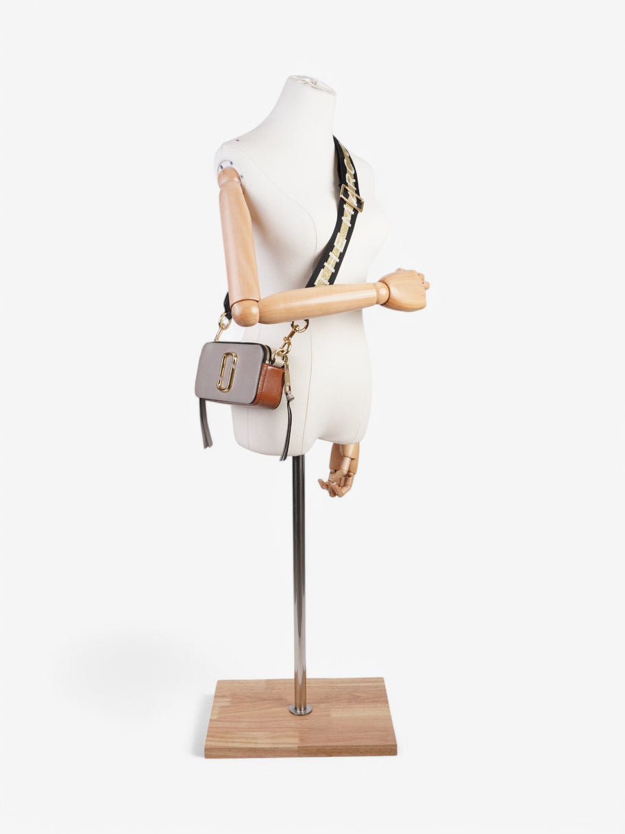Marc Jacobs Snapshot Bag Greige / Brown Leather Image 2