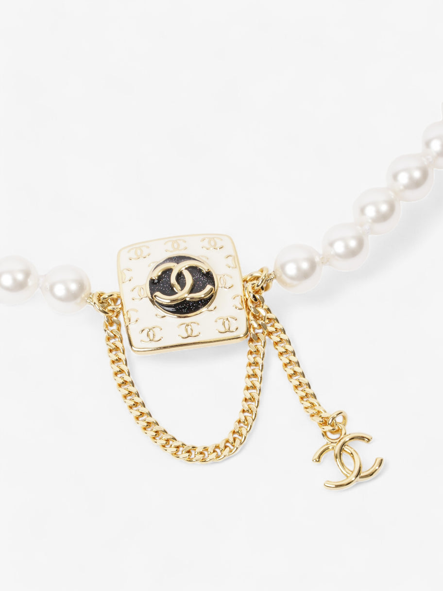 Chanel CC Faux Pearl Drop Chain Pearl / Gold Base Metal Image 2